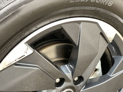 Used 2024 Nissan Rogue SV image 31