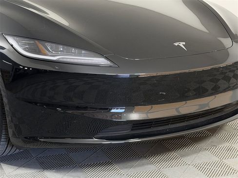 Used 2025 Tesla Model 3 Long Range image 8
