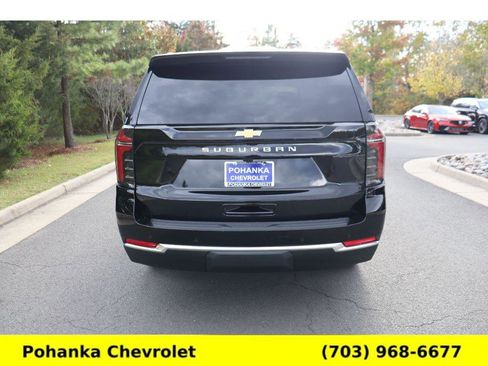 New 2026 Chevrolet Suburban LS image 6