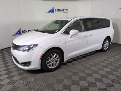 Used 2020 Chrysler Pacifica Touring w/ Cold Weather Group