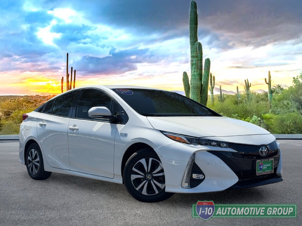 Used 2017 Toyota Prius Prime Advanced FWD image 2