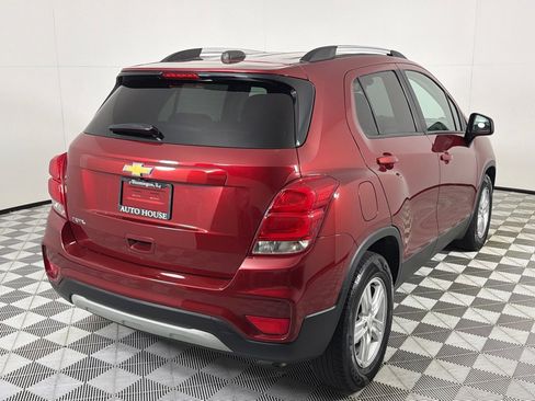 Used 2021 Chevrolet Trax LT FWD image 5
