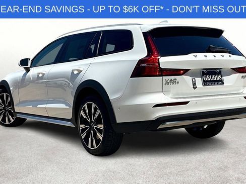 New 2025 Volvo V60 B5 Cross Country Ultra w/ Protection Package Premier image 6