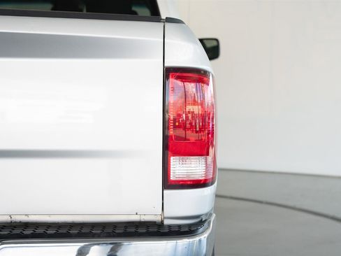 Used 2018 RAM 1500 Big Horn image 12