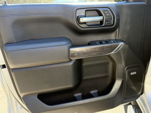 Used 2021 Chevrolet Silverado 1500 LTZ w/ LTZ Premium Package image 5