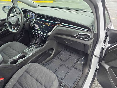 Used 2023 Chevrolet Bolt LT image 12