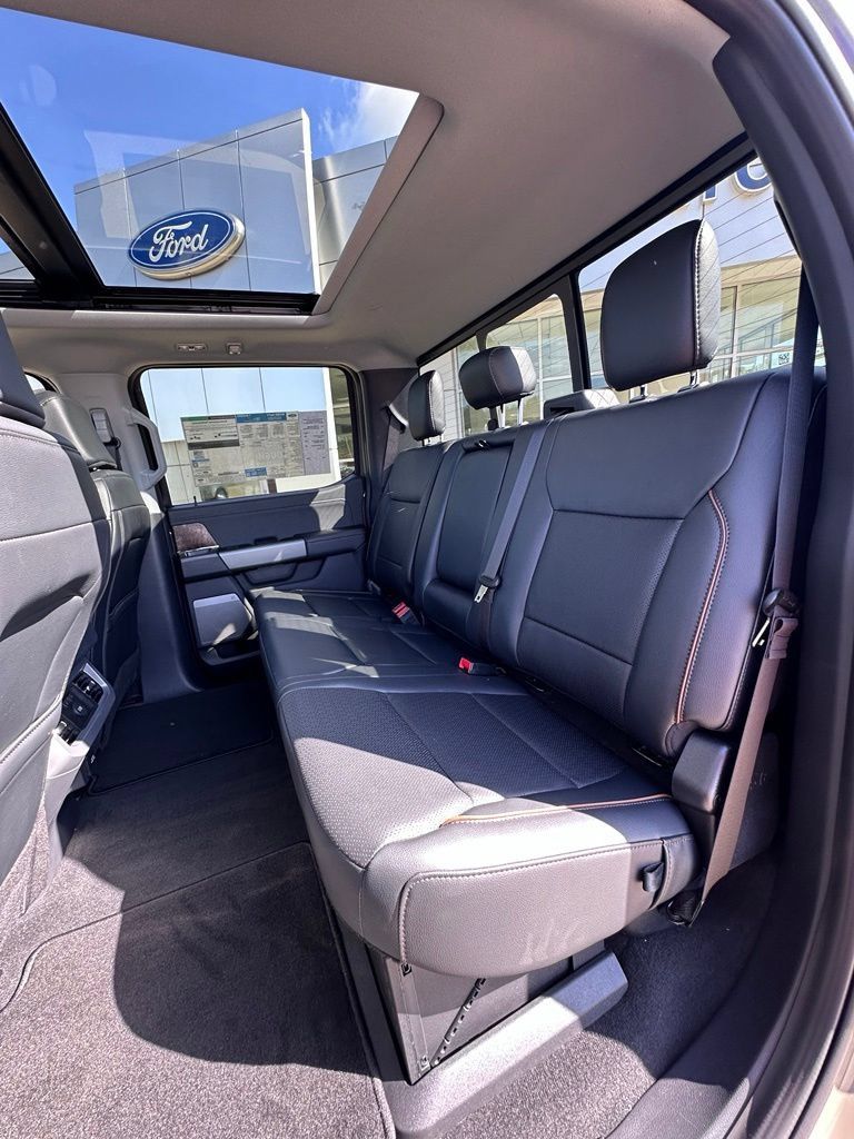 New 2026 Ford F350 Lariat w/ Chrome Package AWD/4WD image 25