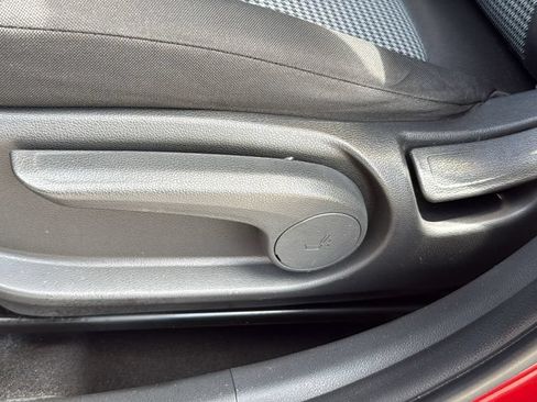 Used 2021 Hyundai Kona SE FWD image 15