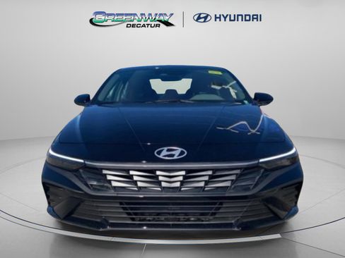New 2026 Hyundai Elantra Sport image 3