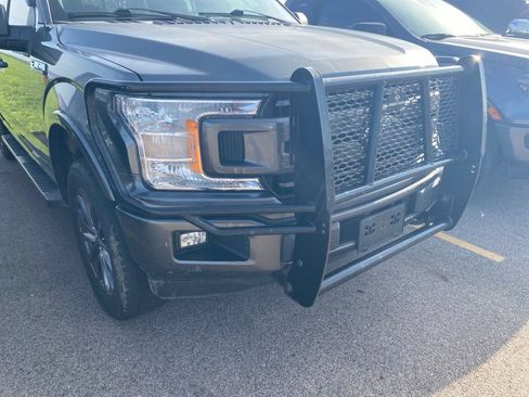 Used 2018 Ford F150 XLT w/ Equipment Group 302A Luxury AWD/4WD image 4