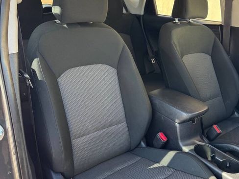 Used 2023 Kia Soul LX FWD image 10