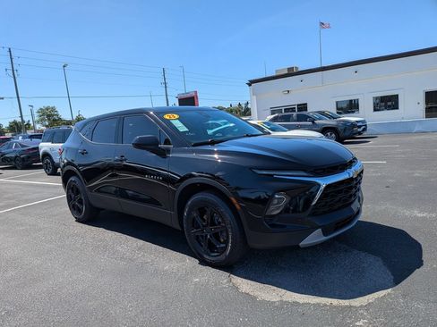 Used 2023 Chevrolet Blazer LT w/ Driver Confidence Package FWD image 2