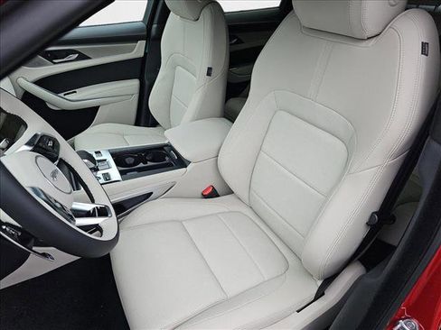 New 2026 Jaguar F-PACE R-Dynamic S image 13