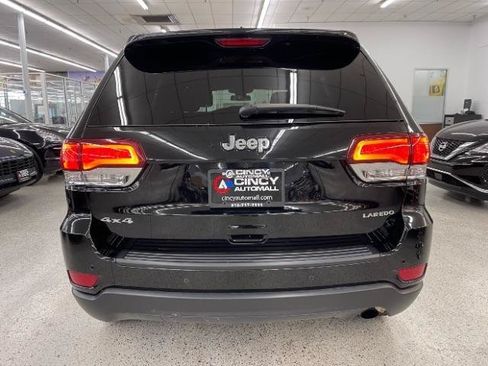 Used 2021 Jeep Grand Cherokee Laredo AWD/4WD image 6