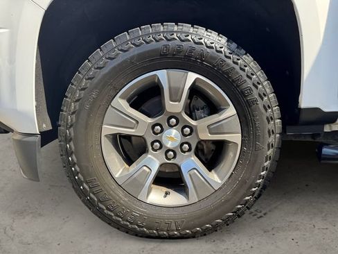 Used 2016 Chevrolet Colorado Z71 AWD/4WD image 9