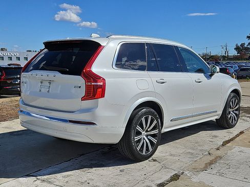 Used 2024 Volvo XC90 B5 Core w/ Climate Package image 6