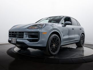 Certified 2025 Porsche Cayenne video 1