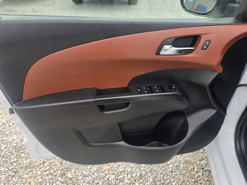Used 2014 Chevrolet Sonic LTZ FWD image 16