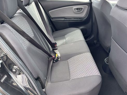 Used 2015 Toyota Yaris LE image 33