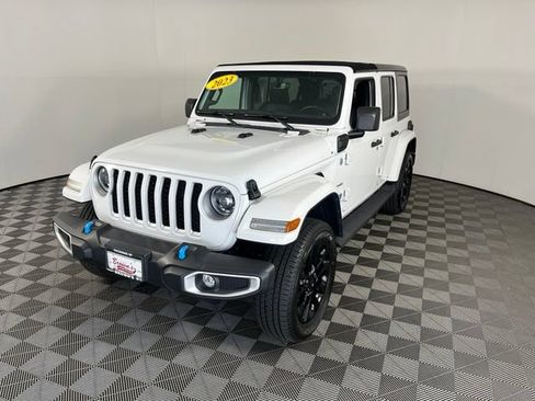 Used 2023 Jeep Wrangler Unlimited Sahara w/ Cold Weather Group AWD/4WD image 3