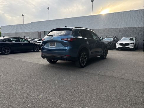 Used 2023 MAZDA CX-5 AWD 2.5 S w/ Premium Package image 4