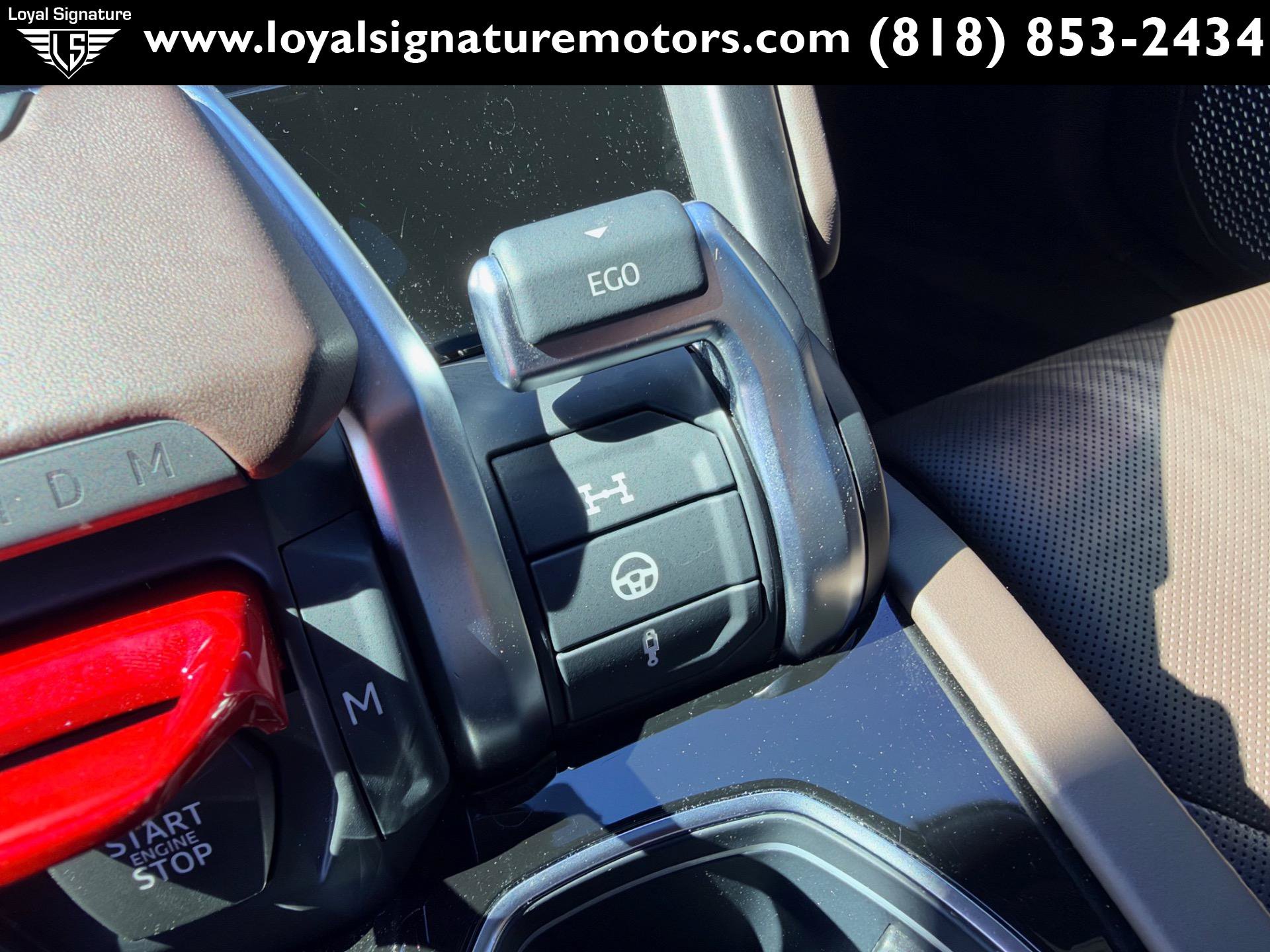 Used 2023 Lamborghini Urus S AWD/4WD image 30