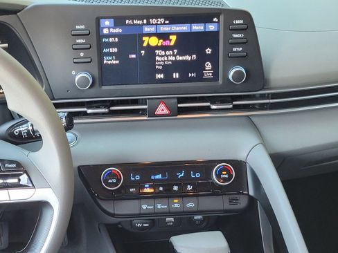Certified 2023 Hyundai Elantra SEL FWD image 23