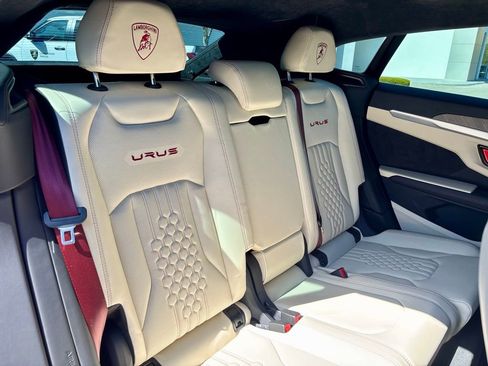 Used 2024 Lamborghini Urus S image 28