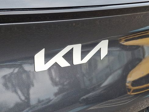 Used 2023 Kia Sportage SX image 34