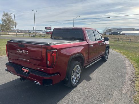 Used 2022 GMC Sierra 1500 Denali w/ Technology Package AWD/4WD image 5