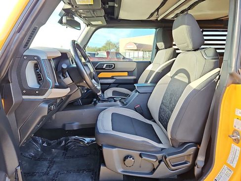 Used 2022 Ford Bronco Wildtrak image 8