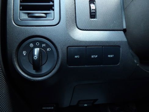 Used 2010 Ford Escape XLT AWD/4WD image 18