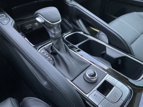 Certified 2025 Kia Telluride SX FWD image 22