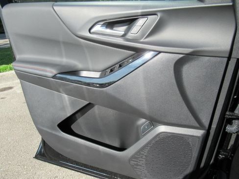 Used 2026 Chevrolet Equinox RS w/ Safety and Technology Package FWD image 20