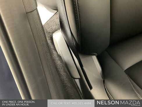 Used 2025 MAZDA MAZDA3 s FWD image 29