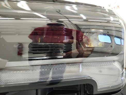 Certified 2025 Toyota Tacoma Limited image 15