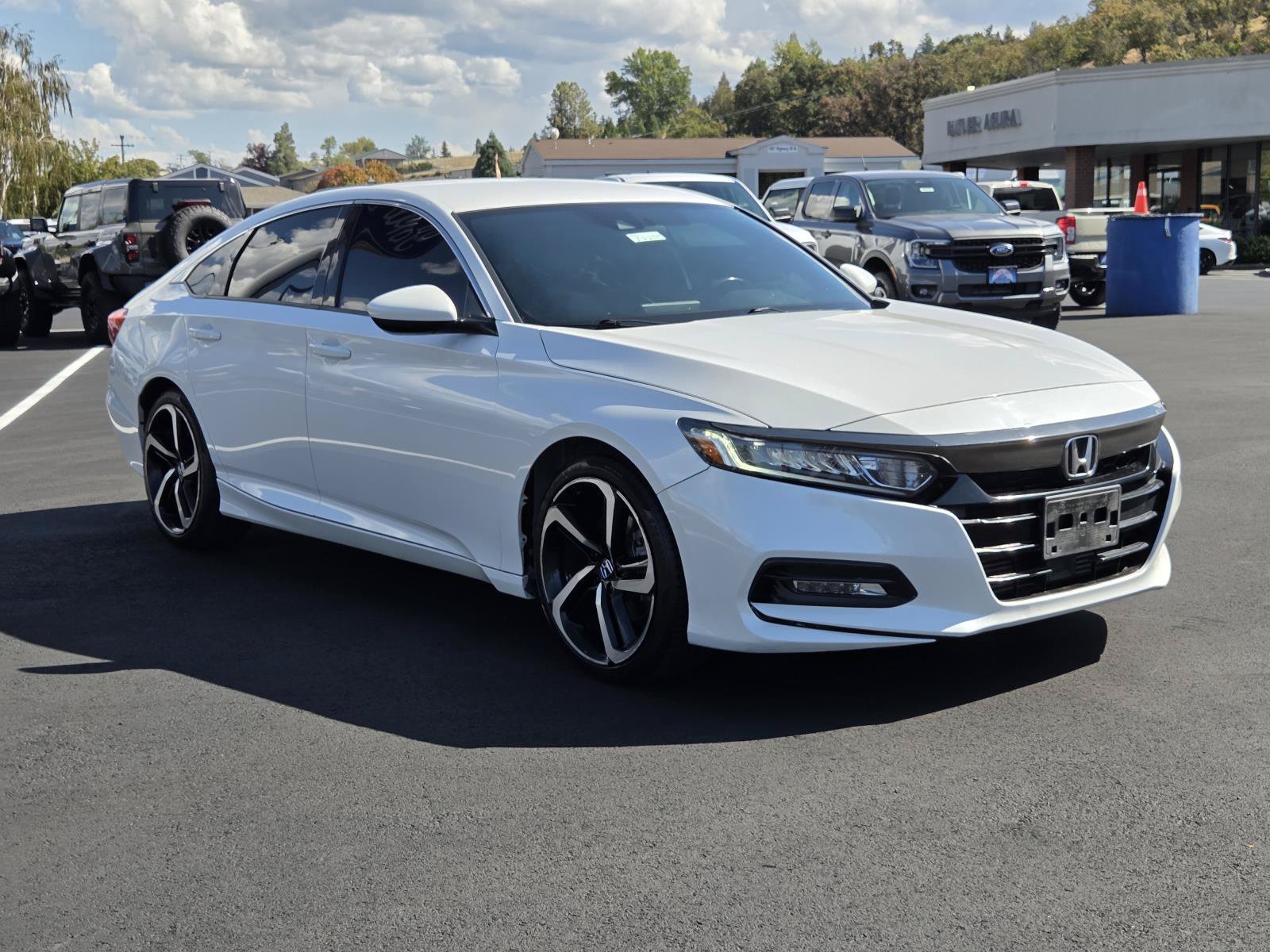 Used 2019 Honda Accord Sport image 3