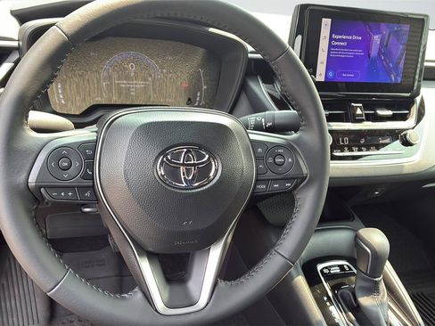 Used 2026 Toyota Corolla SE FWD image 11
