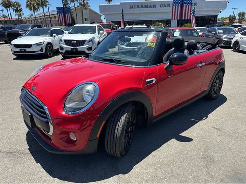 Used 2019 MINI Cooper Convertible image 11