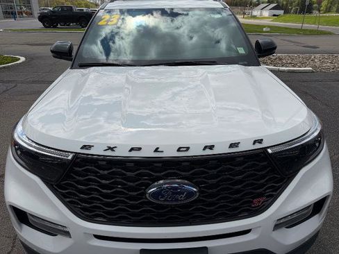 Certified 2023 Ford Explorer ST w/ Equipment Group 401A AWD/4WD image 5