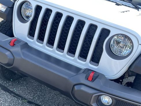 Used 2021 Jeep Gladiator Rubicon AWD/4WD image 36