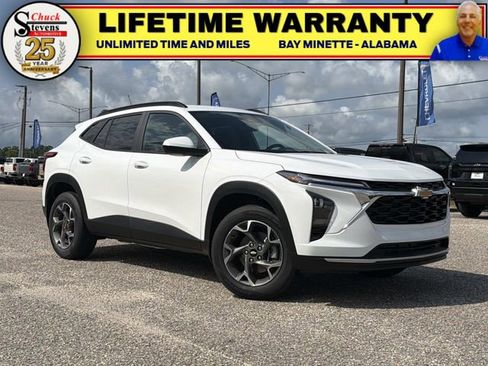New 2026 Chevrolet Trax LT w/ Driver Confidence Package FWD image 1