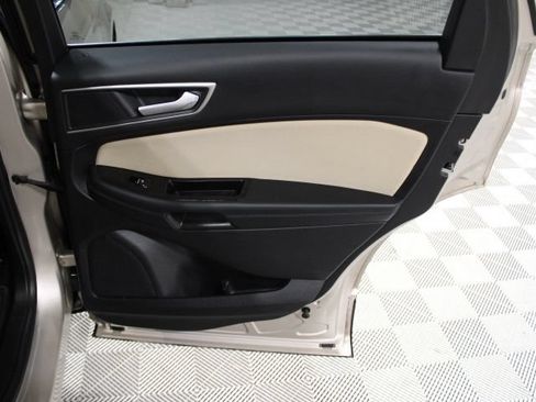 Used 2017 Ford Edge SEL FWD image 26