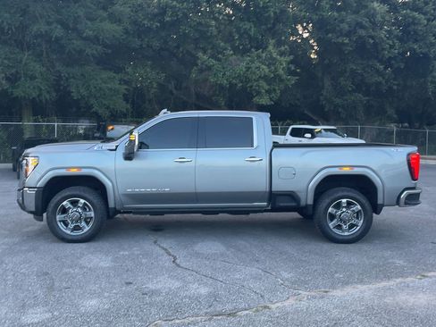 Used 2025 GMC Sierra 2500 SLT w/ SLT Premium Package AWD/4WD image 6