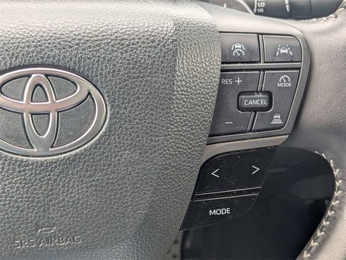 Used 2025 Toyota Camry LE image 12