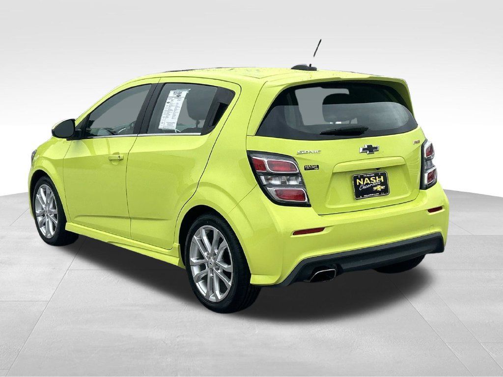 Used 2019 Chevrolet Sonic LT FWD image 5