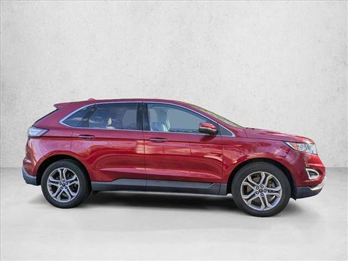 Used 2015 Ford Edge Titanium w/ Technology Package image 4