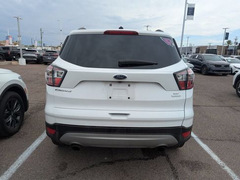 Used 2017 Ford Escape SE w/ Equipment Group 201A FWD image 5