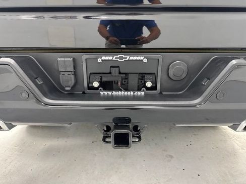 Used 2020 Chevrolet Silverado 1500 High Country w/ Technology Package AWD/4WD image 30