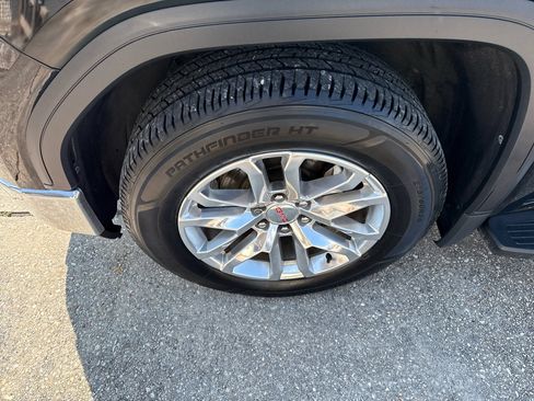 Used 2019 GMC Sierra 1500 SLT w/ SLT Premium Plus Package image 14